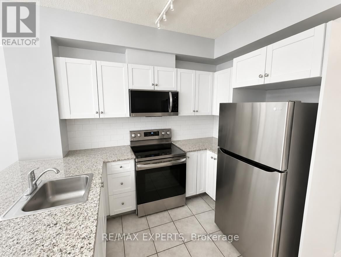 Property Photo:  1359 Rathburn Road  ON L4W 5P7 
