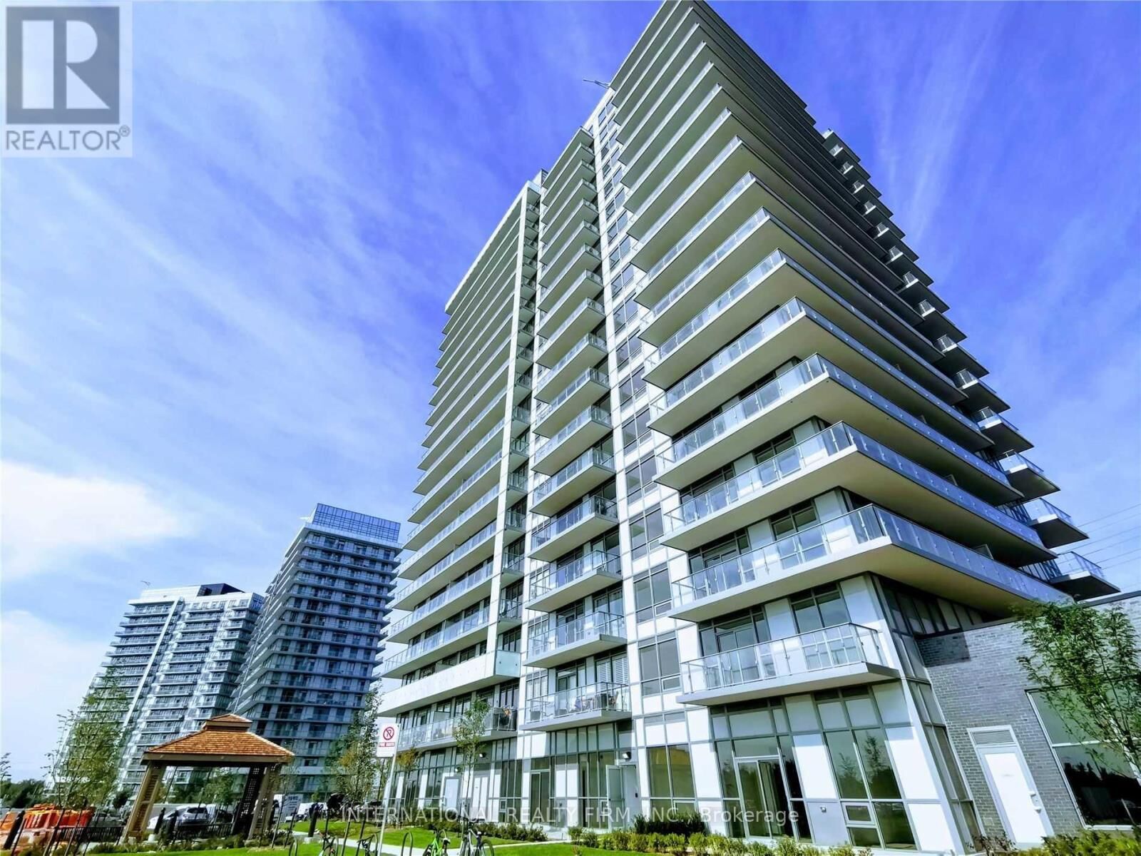 Property Photo:  4677 Glen Erin Drive 601  ON L5M 2E3 