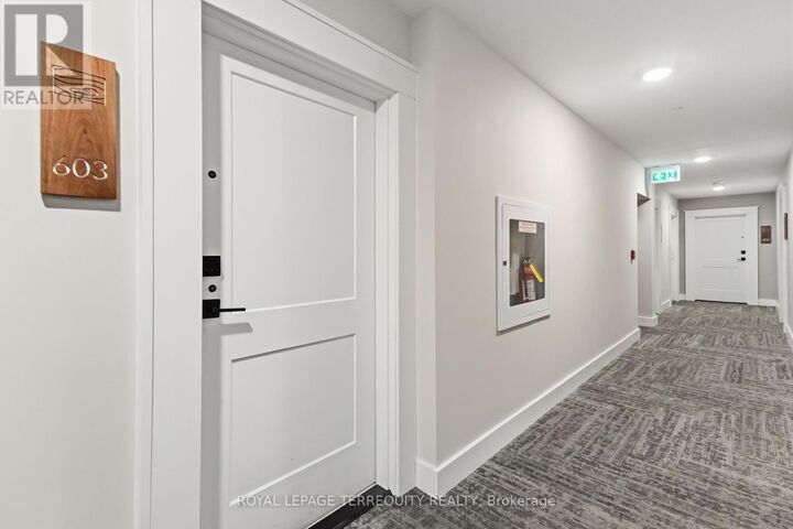 Property Photo: 480 Callaway Road 603 ON N6G 0Z3