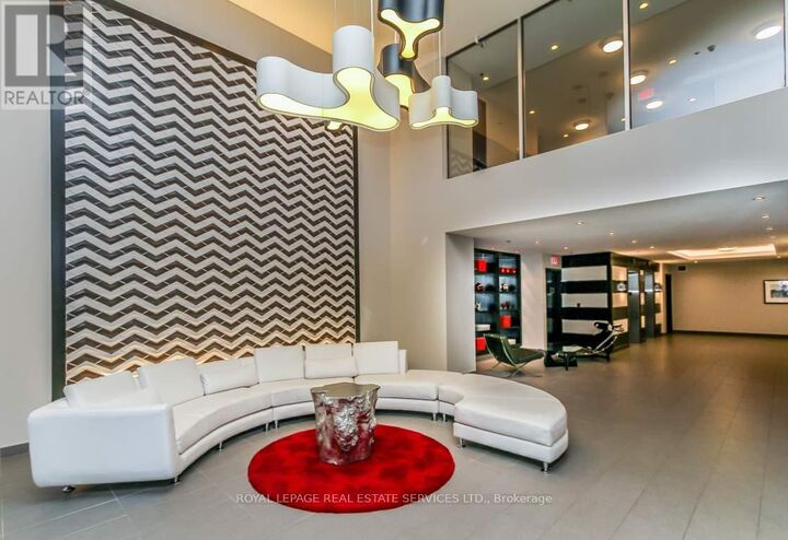 Property Photo:  98 Richmond Road 604  ON K1Z 0B2 