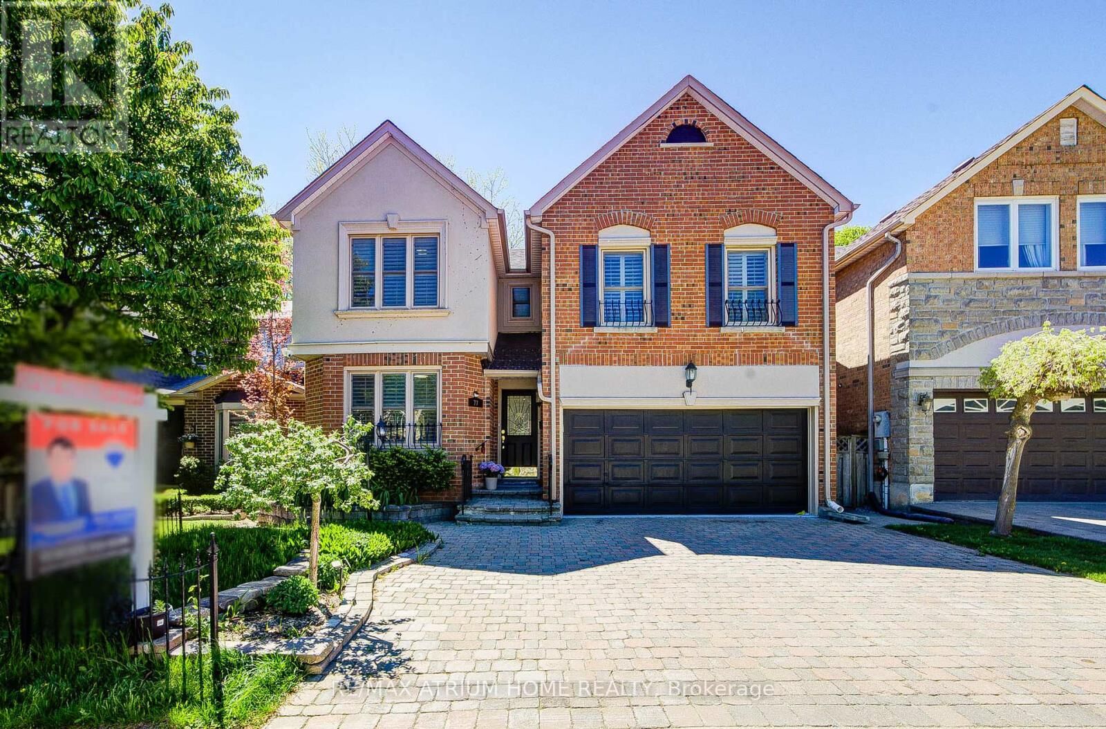 Property Photo:  77 Rosedale Heights Drive  ON L4J 4T3 