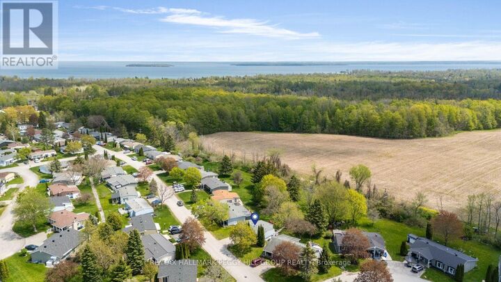 Property Photo:  53 Corner Brook Trail  ON L9S 1N6 