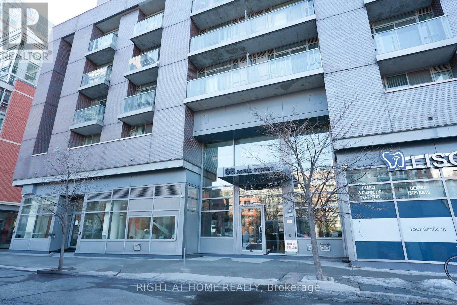 Property Photo: 68 Abell Street 938 ON M6J 0B1
