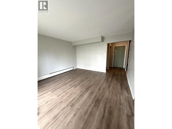 Property Photo: 2117 2nd Street North 102 BC V1C 3L4