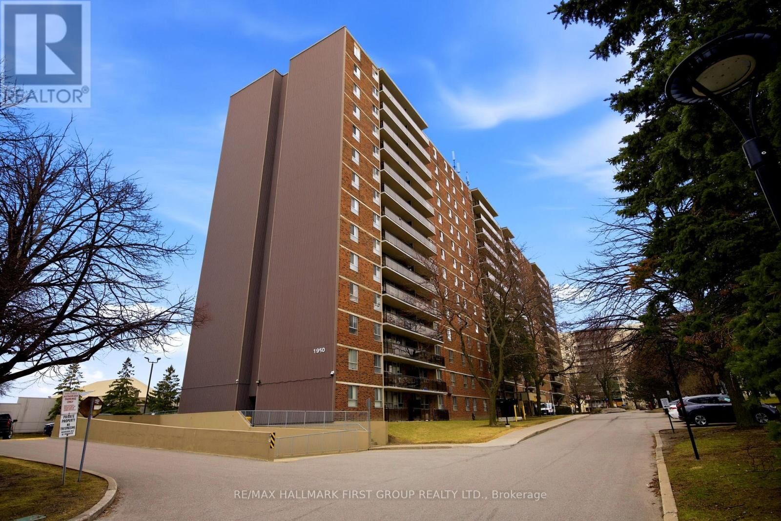 Property Photo: 1950 Kennedy Road 101 ON M1P 4S9