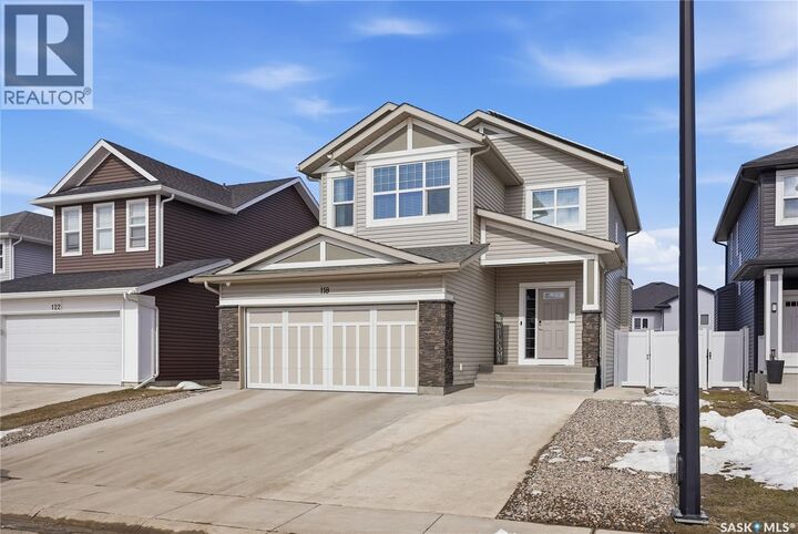 Property Photo:  118 Stromberg Crescent  SK S7L 6M9 
