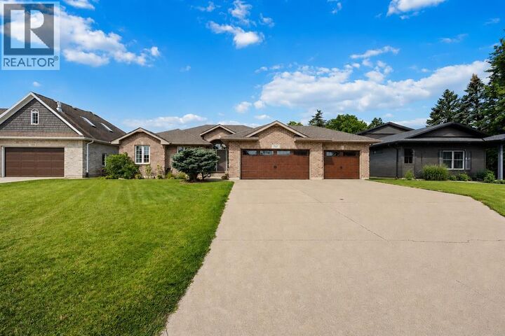 Property Photo:  727 Norman Street  ON N0N 1T0 
