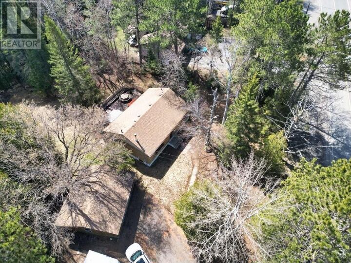 Property Photo: 182 Hilldale Road ON P7G 1Y8