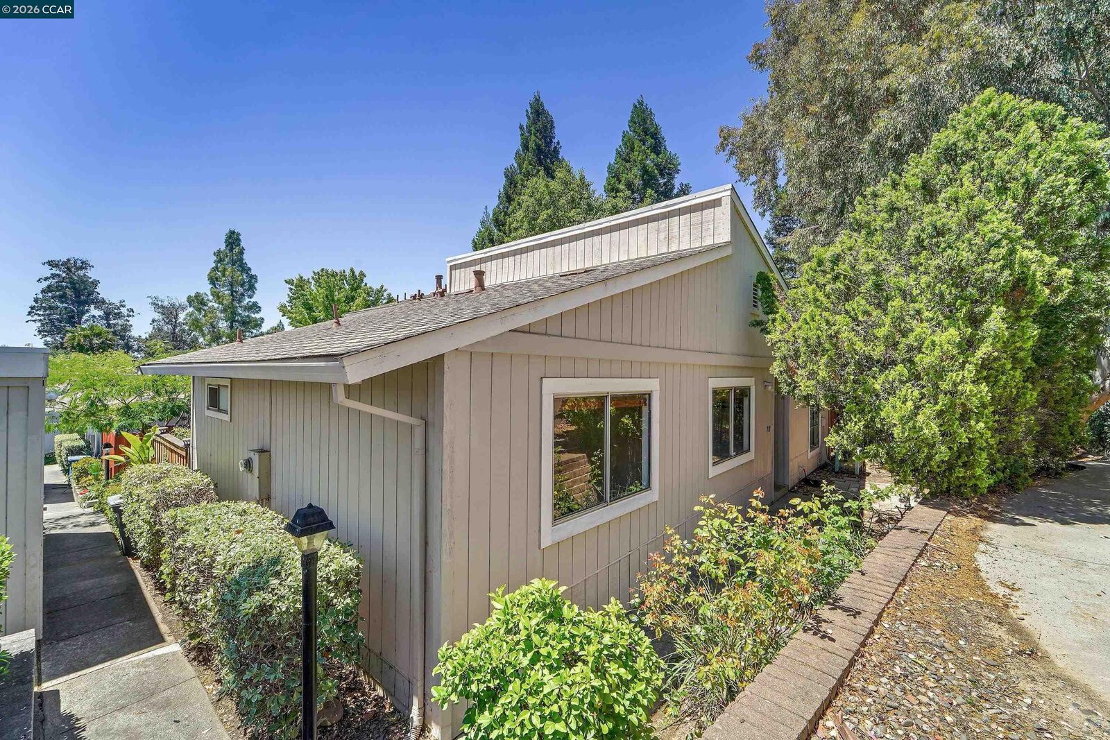 Property Photo:  717 Beelard Dr  CA 95687 