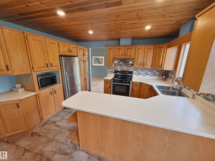 Property Photo: 53218 Rge Road 14 6 AB T7Y 0G3