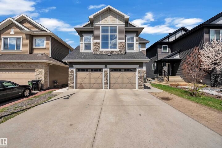 3203 Winspear Crescent SW — photo 1