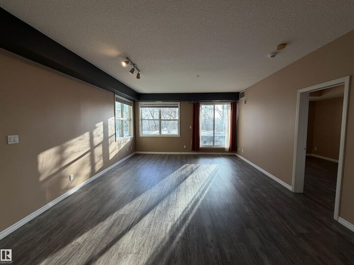 Property Photo: 9507 101 Avenue NW 113 AB T5H 4R1