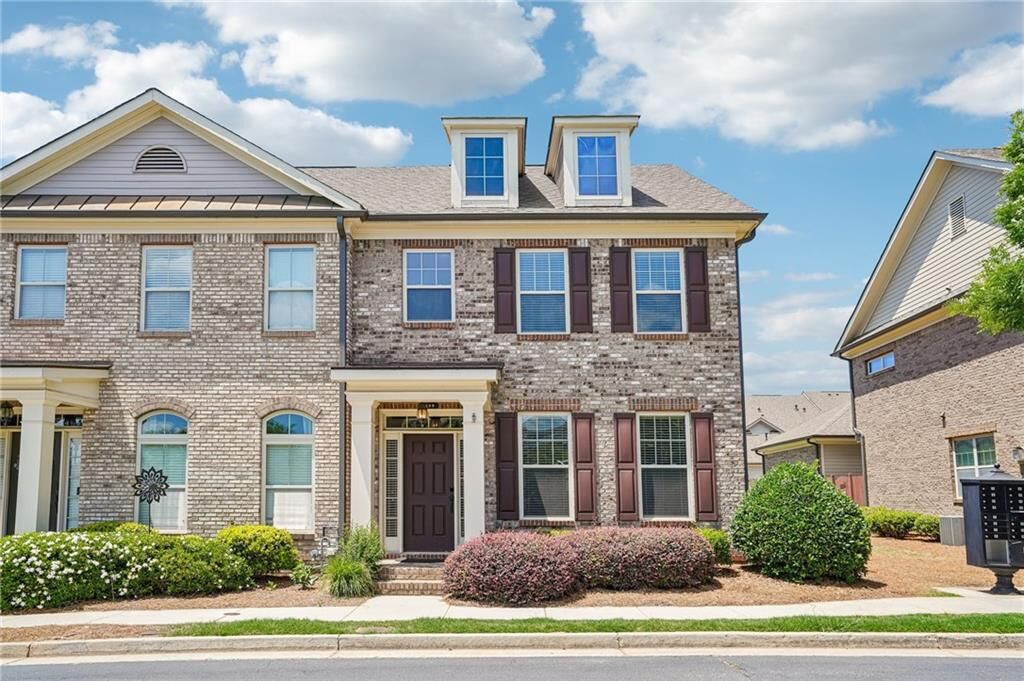 Property Photo: 4199 Baverton Drive GA 30024