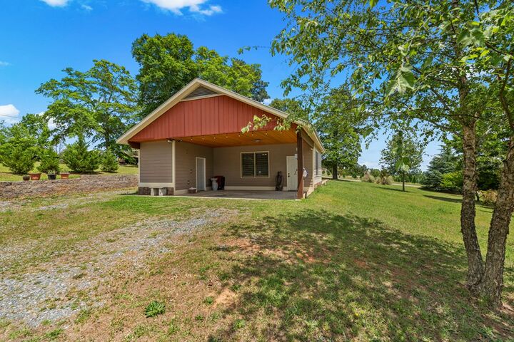 Property Photo:  5198 Scenic Heights Road  GA 31816 