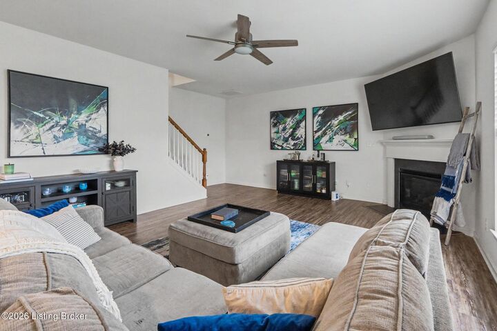 Property Photo: 11420 Caswell Springs Way KY 40291