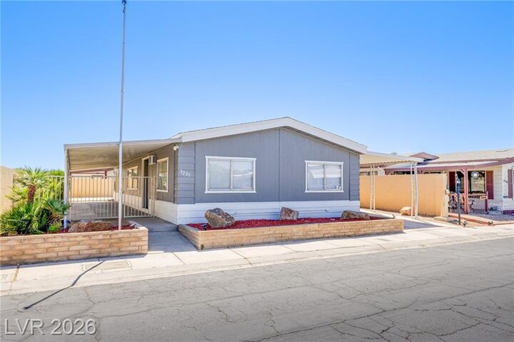 Property Photo: 3230 La Barca Lane NV 89122