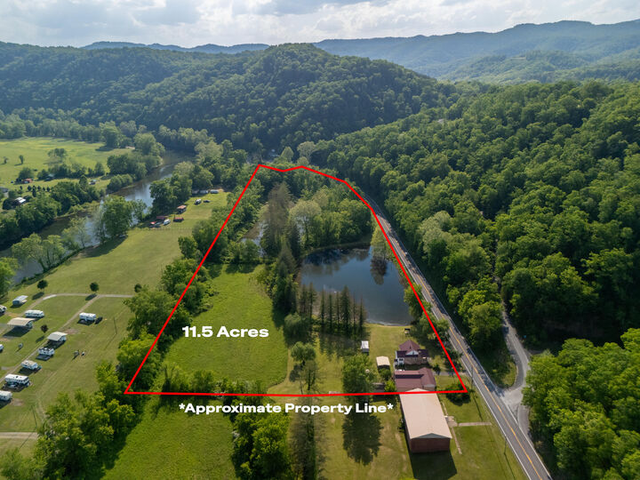 Property Photo: 7886 State Hwy 3 WV 24981