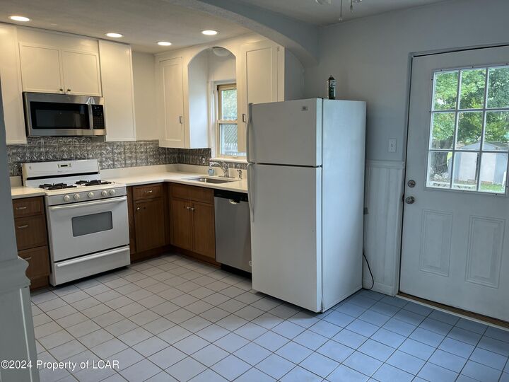 Property Photo:  106 Parrish Street  PA 18612 
