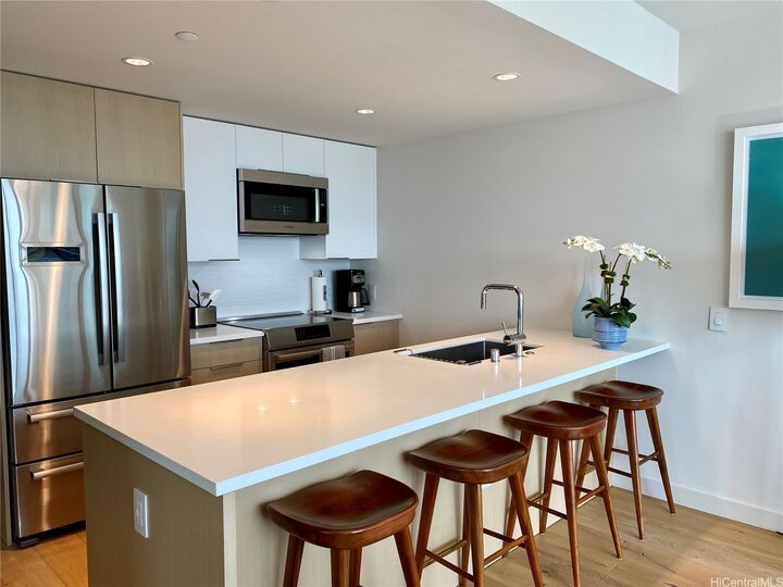 Property Photo:  1001 Queen Street 2915  HI 96814 