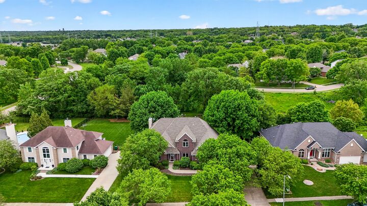 Property Photo: 8120 Heather Bow Court IA 50131
