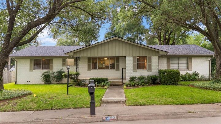 Property Photo:  1000 Westwood Dr  TX 75654 