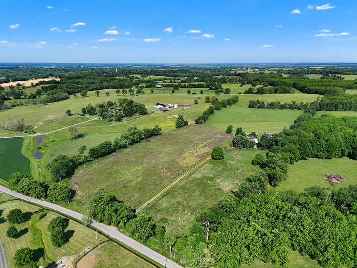 Property Photo:  512 College Road  KY 40361 