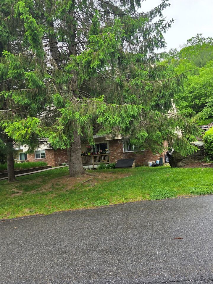 Property Photo:  234 Fox Run Lane  NY 10512 