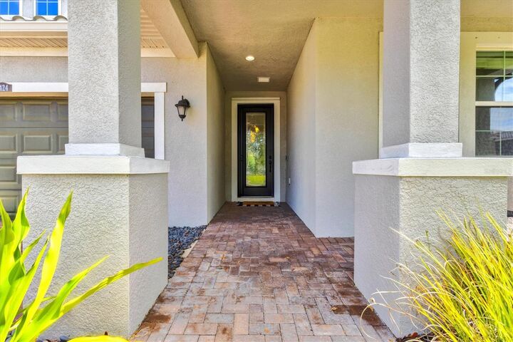 Property Photo:  4424 Conchfish Lane  FL 34229 