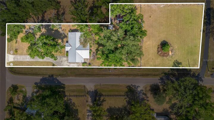 Property Photo: 6311 Bob Head Road FL 33565