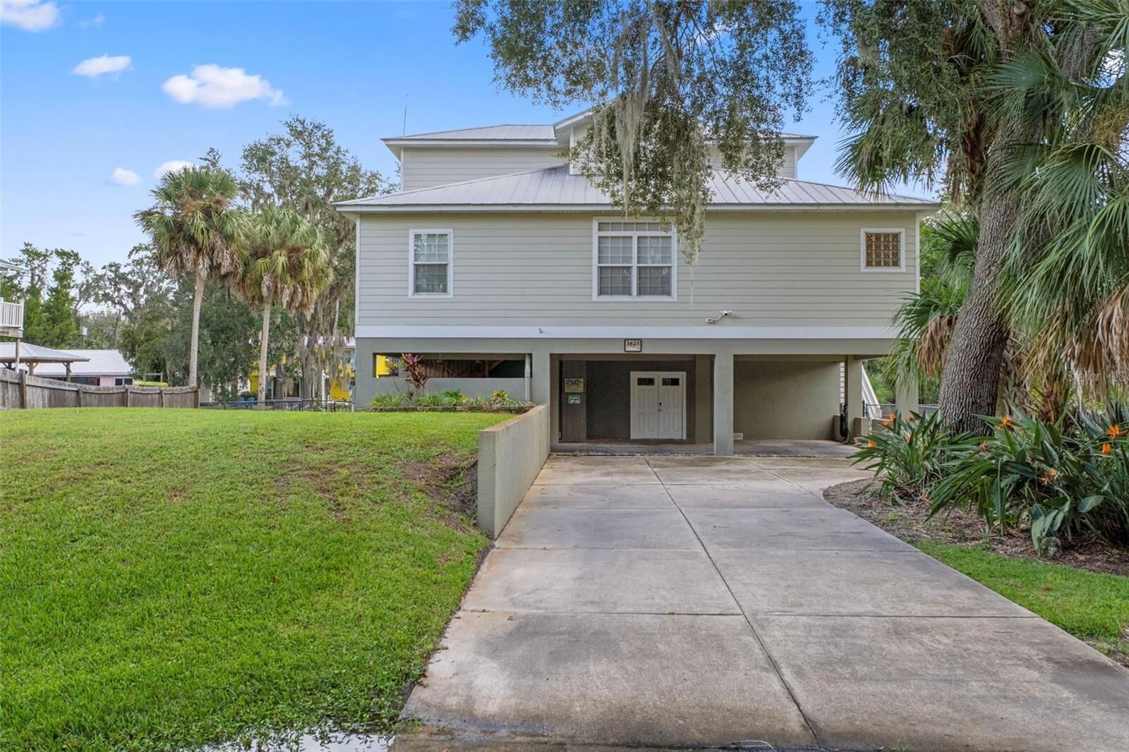 Property Photo:  3625 N Suwannee Point  FL 34428 