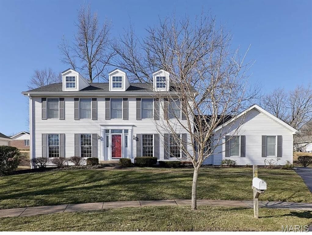 Property Photo:  1907 Dovercliff Court  MO 63017 