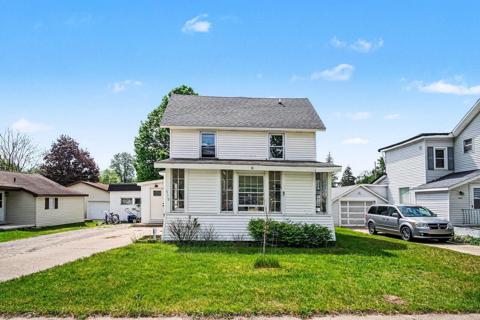Property Photo: 519 Rose Avenue MI 49307