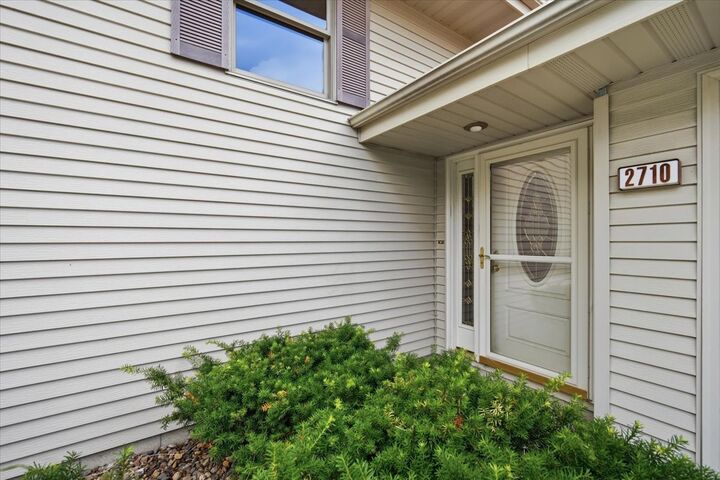 Property Photo:  2710 E Washington Street  IL 61704 