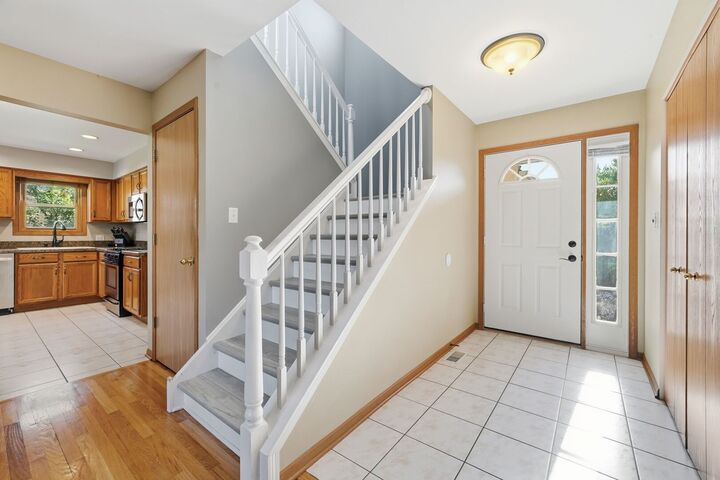 Property Photo:  8627 Miroballi Drive  IL 60457 