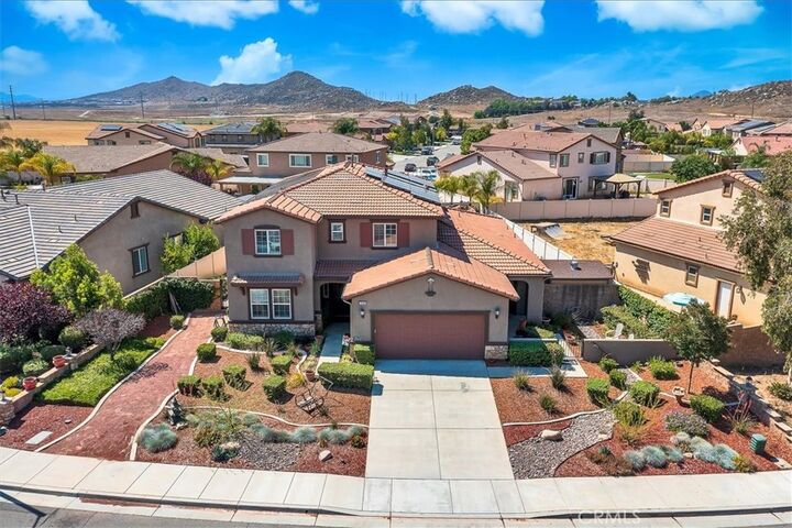 Property Photo:  28690 Mahogany Trail Way  CA 92584 
