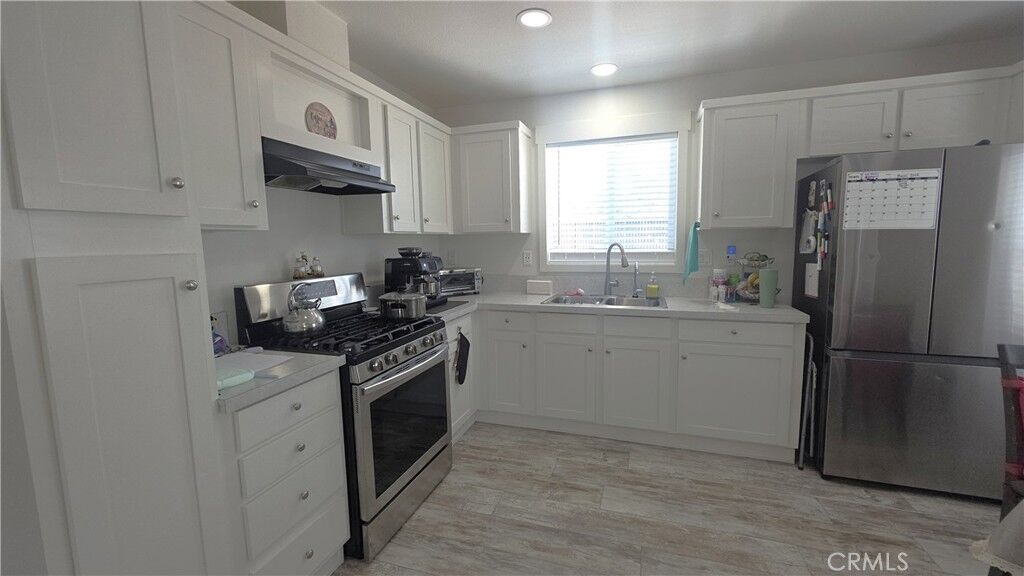 Property Photo: 11250 Playa Street 42 CA 90230