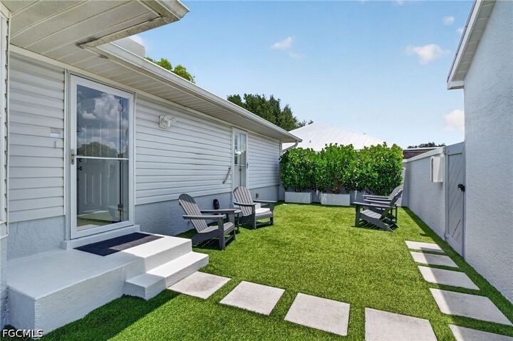 Property Photo:  15371 River Vista Drive 803  FL 33917 