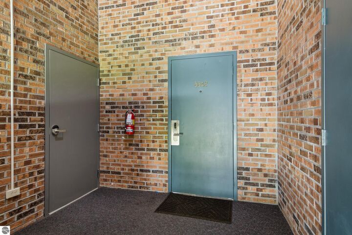 Property Photo: 5542 Golfview Court 27 MI 49690