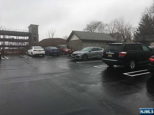 Property Photo:  444 Ridge Road 1R  NJ 07071 