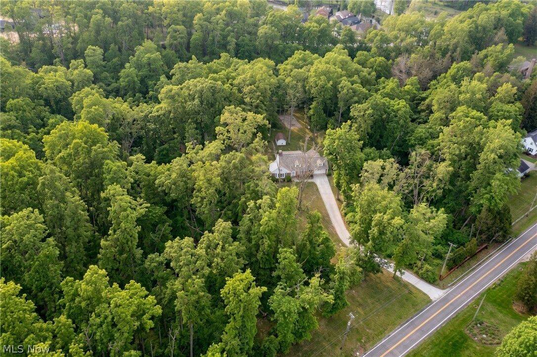 Property Photo: 389 Bentleyville Road OH 44022