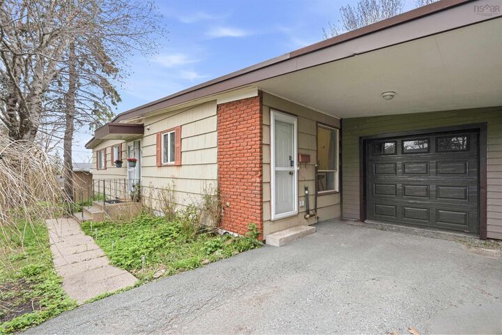 Property Photo: 33 Marlwood Drive NS B3M 3H4