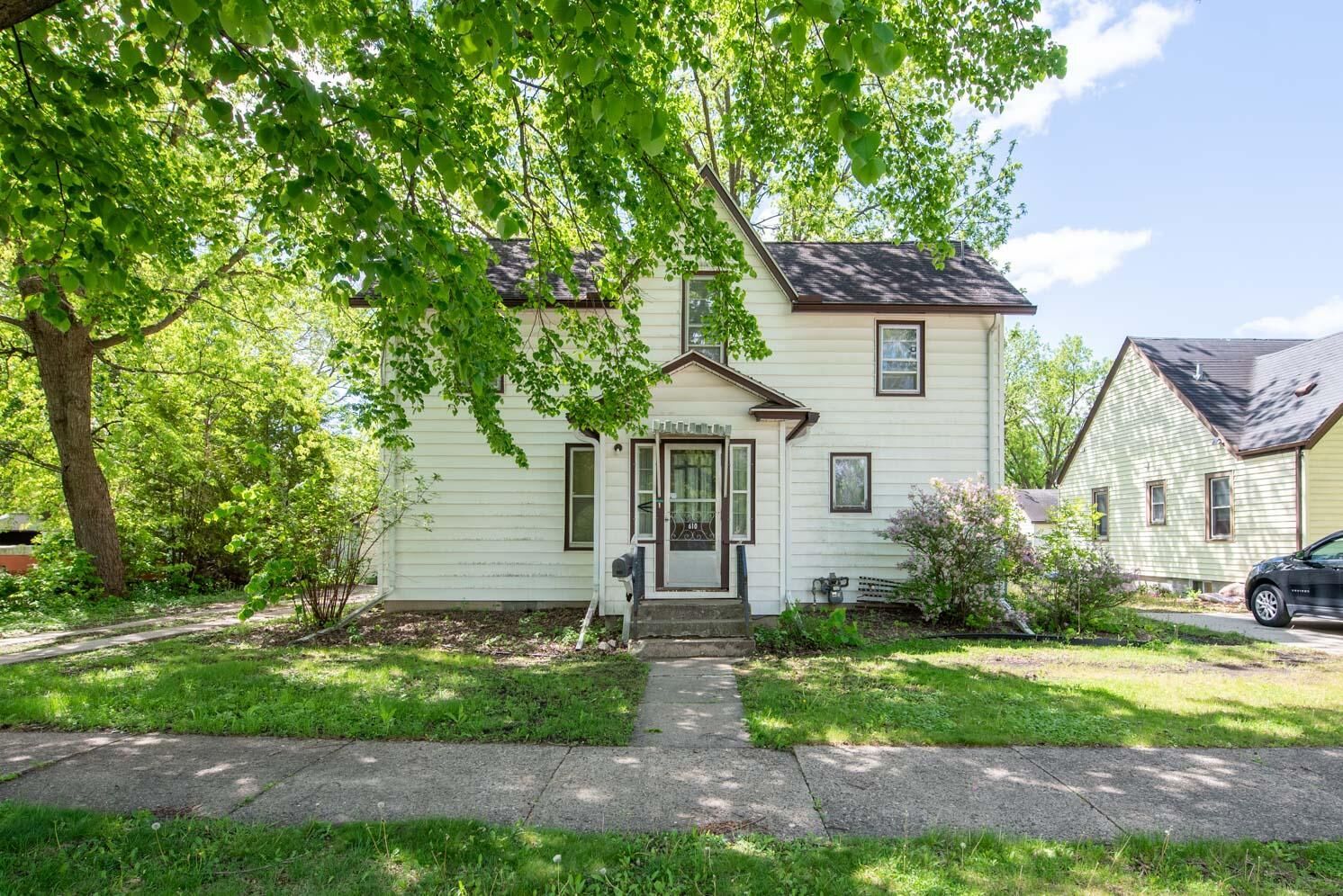 Property Photo:  610 3rd Avenue SE  MN 56093 
