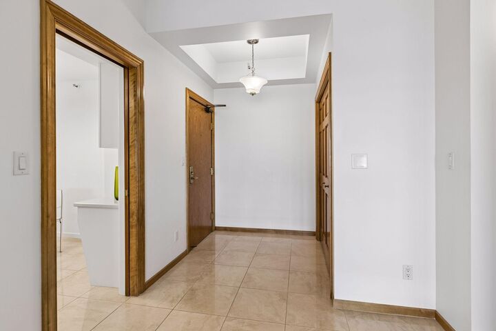 Property Photo: 1201 Yale Place 809 MN 55403