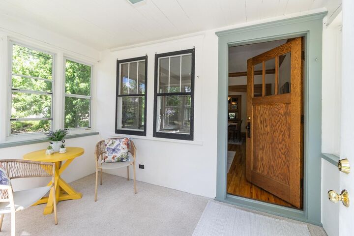 Property Photo:  1697 Taylor Avenue  MN 55104 