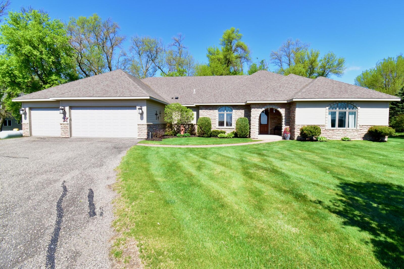 Property Photo: 11593 E Reno Beach Drive MN 56334