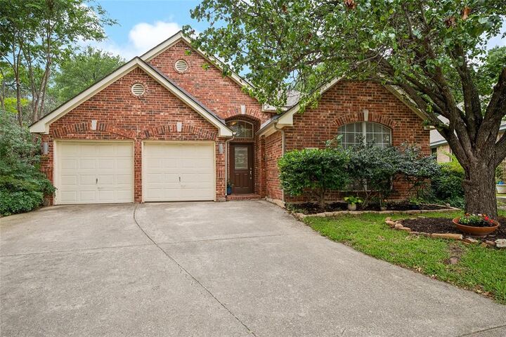 Property Photo: 3501 Stone Creek Court TX 76137