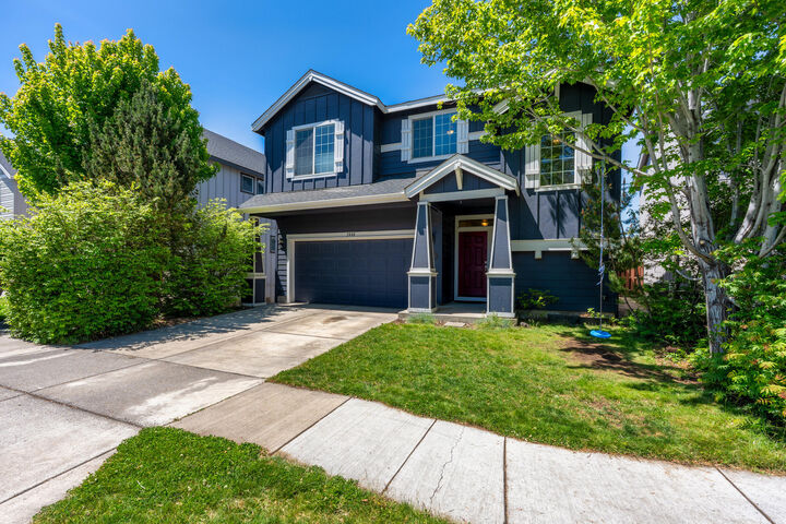 Property Photo:  2840 NE Sedalia Loop  OR 97701 