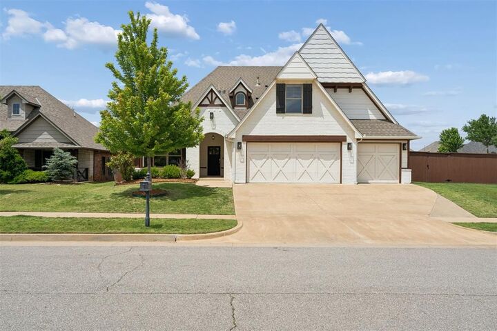 Property Photo: 901 NW 184th Court OK 73012