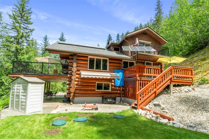 Photo de la propriété: 1372 Seymour River Road BC V0E 2V2