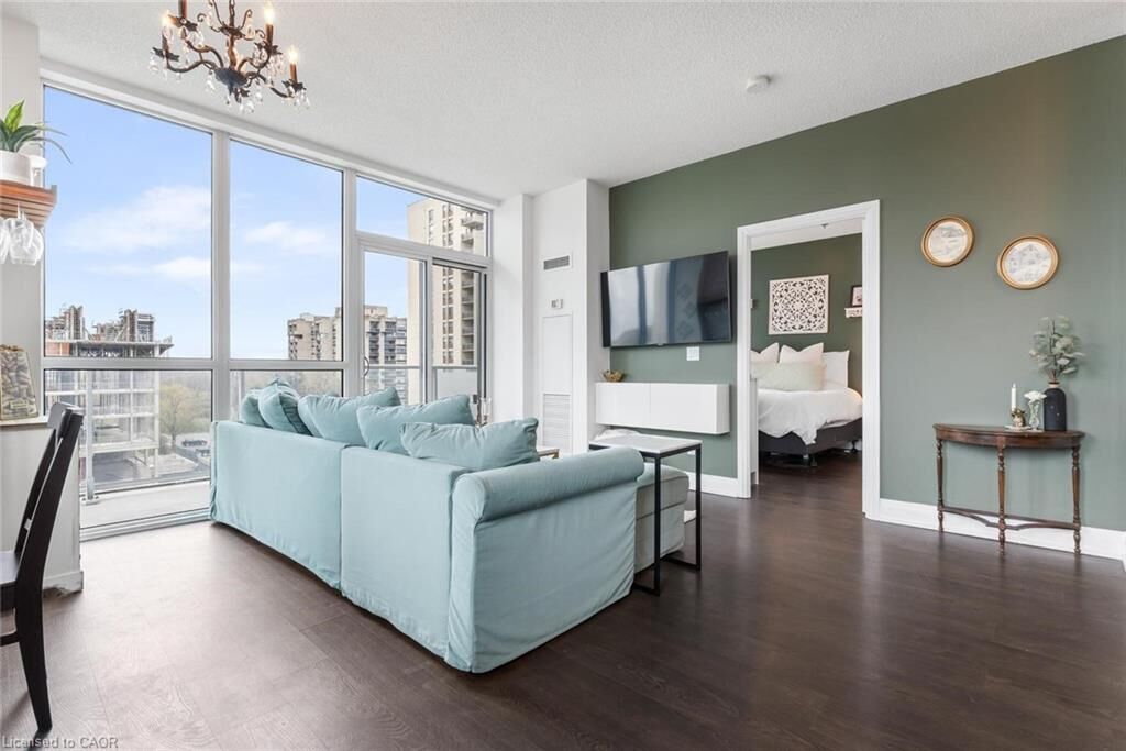 Property Photo: 65 Speers Road 503 ON L6K 0J1